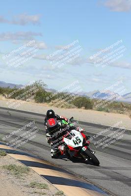 media/Nov-16-2025-Race Pace (Sun) [[8c5fa54630]]/Verified Riders/4-Turn 3 Inside (1050am)/